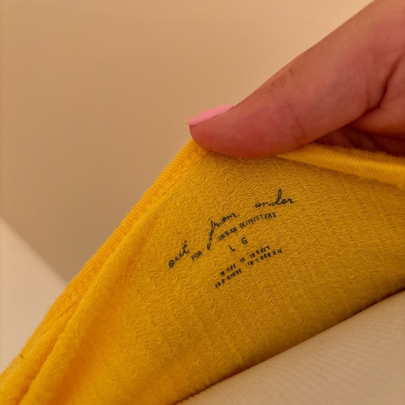 Urban outfitters out from under tank - Picture 2 of 2